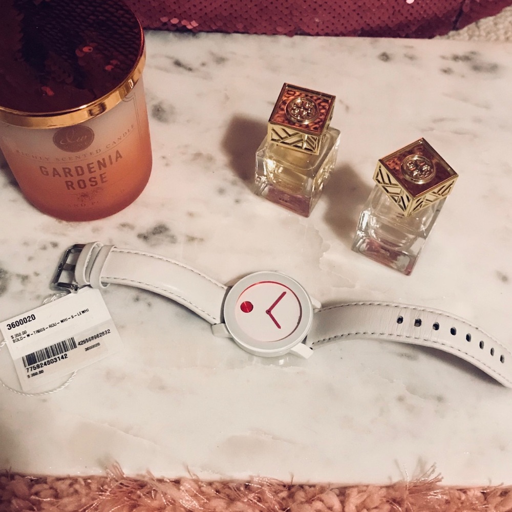 🌸OFFERS?🌸 Movado BOLD Watch